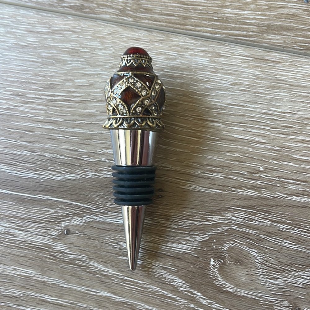 NIB Jeweled Wine Bottle Stopper